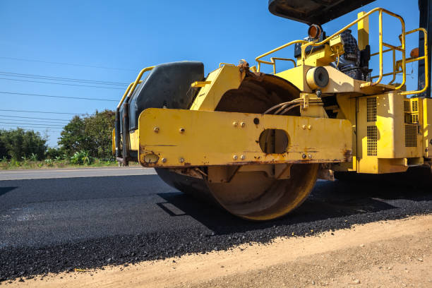 Best Driveway Borders and Edging Pavers in Lyford, TX